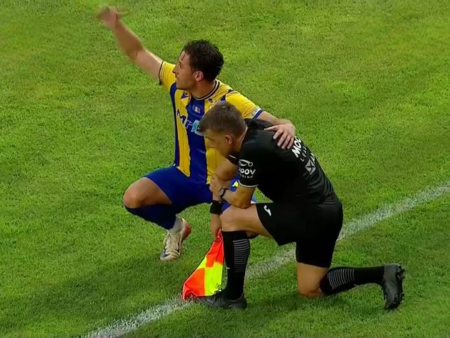 Ce neprevăzut! Arbitrul a suferit o accidentare terifiantă la Metaloglobus – Petrolul