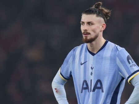 Drăgușin, excluș din lotul celor de la Tottenham: explicația clubului