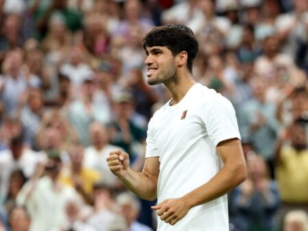 Alcaraz a reușit să se califice în sferturile de finală la Wimbledon după un meci greu cu Rublev și a povestit despre finalul partidei de golf cu Murray: „Nu îmi amintesc”.