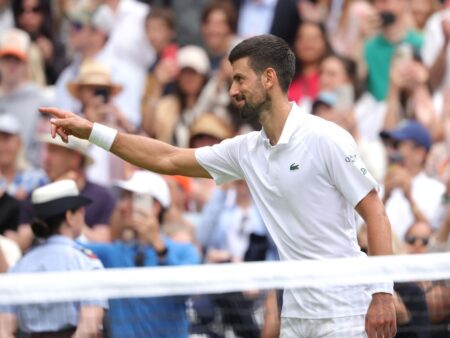 Novak Djokovic s-a calificat în sferturile de finală la Wimbledon și l-a lăudat pe Roger Federer: „Am învins blestemul”