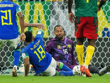 Al doilea transfer al zilei la Dinamo: portarul titular din „șocul” Camerun – Brazilia 1-0 de la ultima Cupă Mondială!