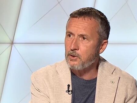 „M-a surprins când l-a criticat”