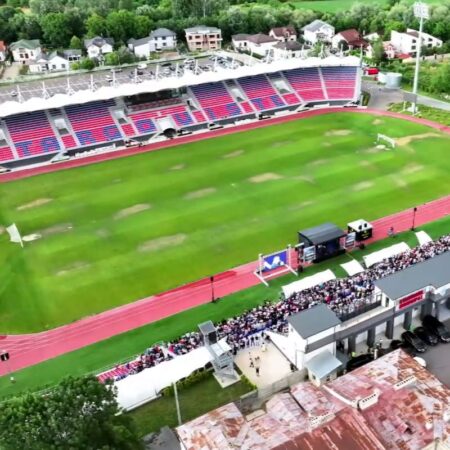 Dezastru pe stadionul din România renovat cu 20 de milioane de euro! Iată cum arată gazonul!