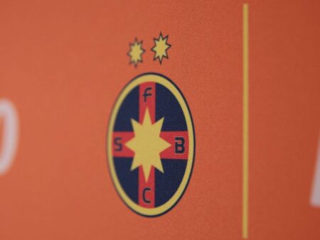 Ieșire de la FCSB și semnare cu Corvinul Hunedoara: „Bun venit!”