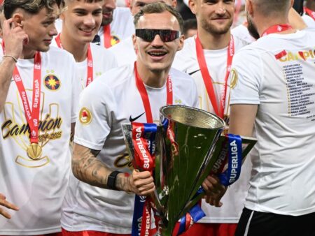 De la „Roberto Carlos” la rebel: Pantea a tras un semnal de alarmă la FCSB și dorește să plece.