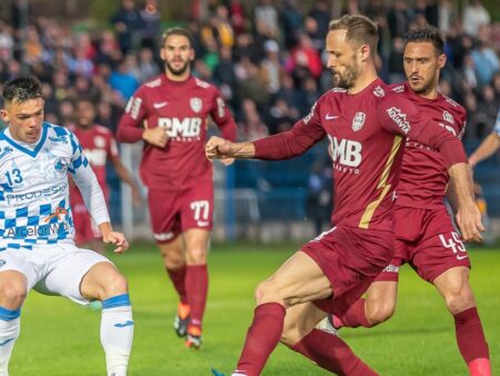 UTA a finalizat un nou transfer! După Ovidiu Popescu, a semnat și un fost jucător de la CFR Cluj.