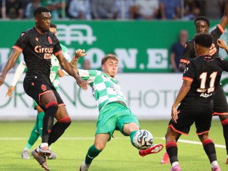 Fostul „câine” Josue Homawoo, ales jucătorul meciului după debutul strălucit la Standard Liege, echipa lui Mircea Rednic!