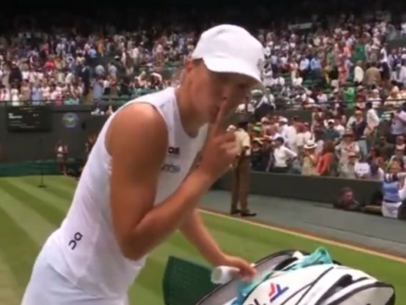 Iga Swiatek, gest uimitor după prima calificare în semifinalele de la Wimbledon. Poloneza, acuzată de furt.