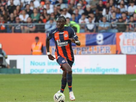 Dinamo pregătește un transfer impresionant: un fundaș cu 276 de apariții în Ligue 1.