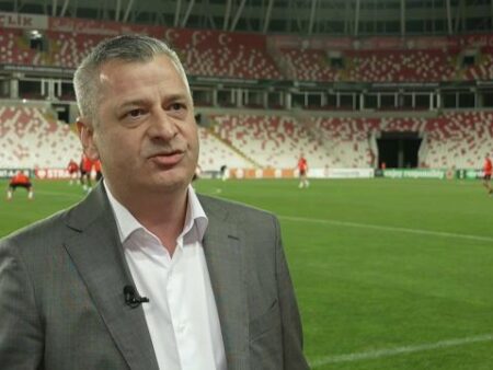 Război total! Varga răspunde acuzațiilor lui Gigi Becali: „Am refuzat 10 milioane de la Sevilla!”