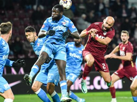 Al doilea atacant PLEACA de la CFR Cluj într-o oră! Curățenie adevărată realizată de Dan Petrescu
