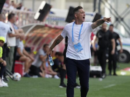 Mirel Rădoi, reacție referitoare la prăbușirea inexplicabilă a Craiovei la Arad: „Să le refuzi jucătorilor oxigen!”