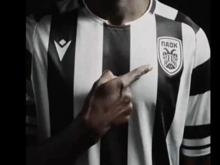 Sărbătoare la PAOK! Grecii au lansat tricoul istoric pentru centenar într-un mod spectaculos.