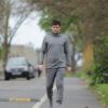 Pantaloni de trening pentru bărbați: de la sală la garderoba zilnică
