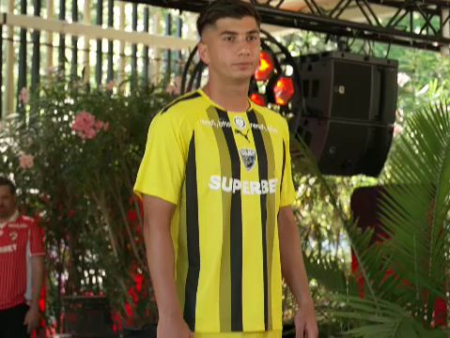 Dinamo a dezvăluit cele trei uniforme pentru sezonul 2025-2026: ”Este un moment de construcție”