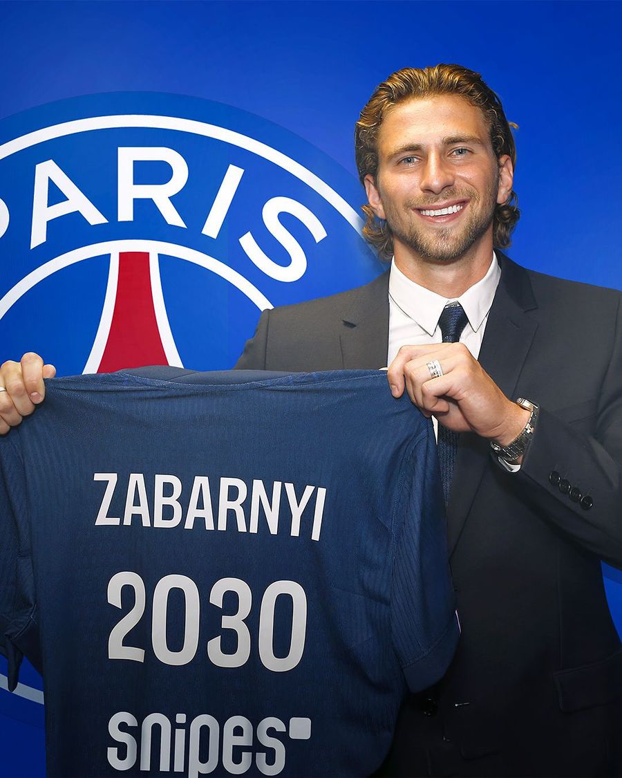 Illia Zabarnyi a fost prezentat la PSG / Foto: Instagram Transferul oficial al lui Illia Zabarnyi la PSG