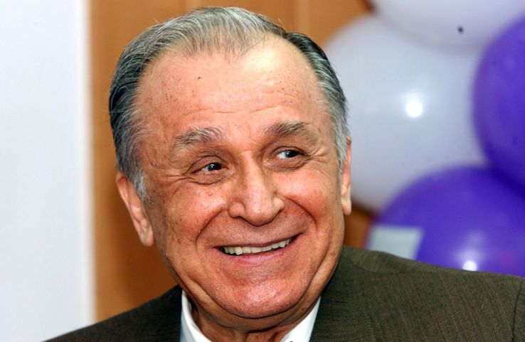 Imagini de arhivă cu Ion Iliescu