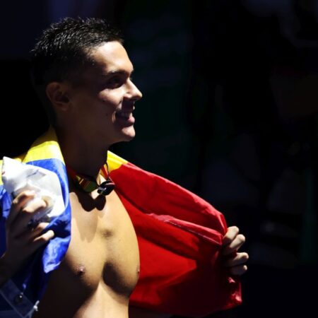 „Dacă nu vezi lumina de la capătul tunelului, fii tu aceea lumină” » David Popovici, laudat de Gazzetta dello Sport pentru că și-a înfruntat temerile
