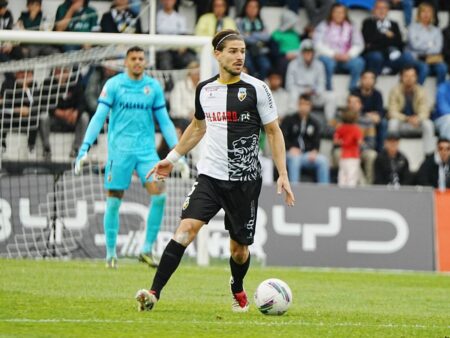 Dinamo poartă negocieri pentru un transfer important! Jucătorul reprezentat de agentul lui Lamine Yamal este dorit de „câini”.