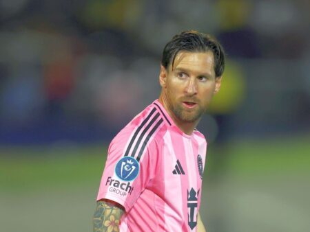 Se confirmă! Lionel Messi a semnat și va juca până la 41 de ani.