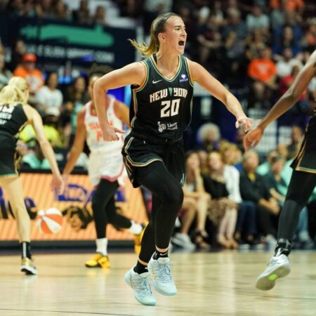Sabrina Ionescu, prestație de excepție în WNBA! Steaua lui New York Liberty a strălucit în confruntarea cu Connecticut Sun.