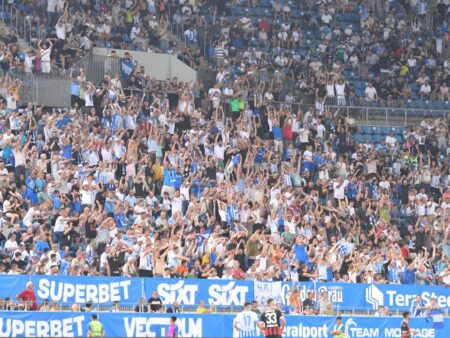 UEFA a sancționat dur: Universitatea Craiova, amendată după incidentele cu petarde și obiecte aruncate din tribună!