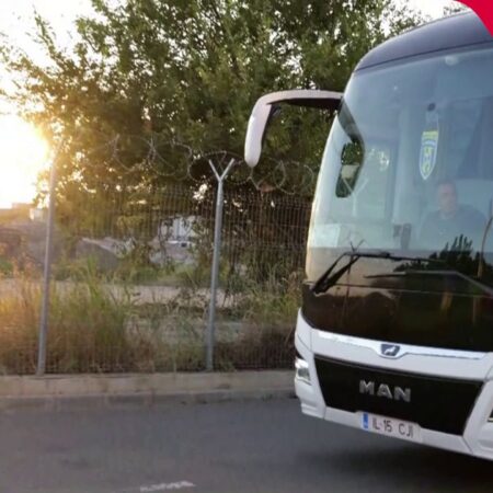 FCSB – Unirea Slobozia. Autocarele echipelor au sosit la stadionul din Ghencea.