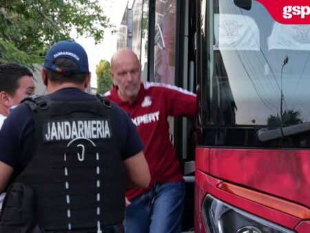 Oțelul – Rapid: Autocarul giuleștenilor a sosit la stadionul din Galați