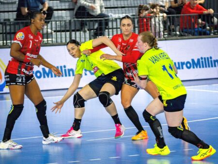 Gloria Bistrița dă startul „Porții Transilvaniei” în handbal » Două echipe internaționale concurează pentru trofeu
