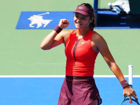 Emma Răducanu se califică în turul doi la US Open pentru prima dată după victoria din 2021: „Sunt foarte mulțumită”