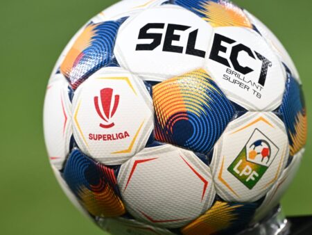 FCSB și CFR Cluj coboară și mai mult. Cum arată Superliga după șapte runde.