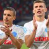 Sacrifică doi jucători de fotbal de elită!