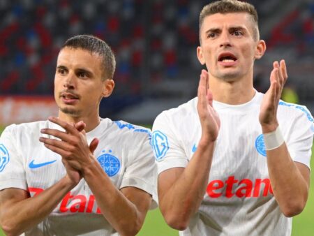 Sacrifică doi jucători de fotbal de elită!