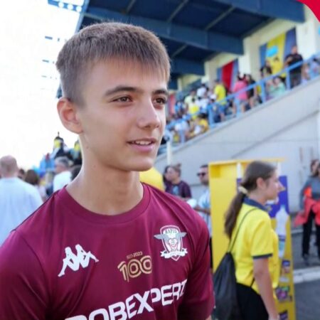 Interviu cu doi susținători ai naționalei din cantonamentul „tricolorilor” de la Mogoșoaia: „E bine că au fost invitați și rapidiști, era prea mult FCSB peste tot”