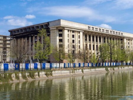 Ce plan aiuritor ar putea avea mastodontul eșuat din inima Bucureștiului: „Peste 50.000 de locuri”