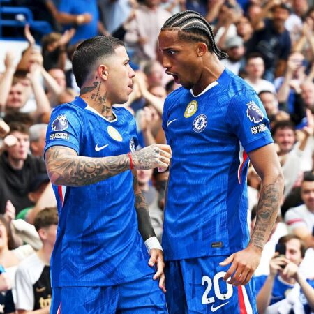 Chelsea învinge Fulham cu două goluri din faze fixe și preia prima poziție în Premier League