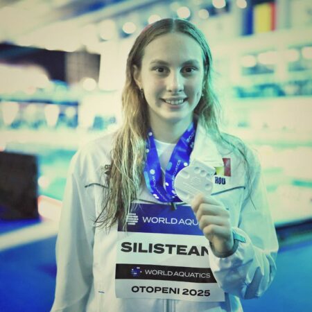 Daria Silișteanu câștigă medalie de argint la proba de 100 m spate la Campionatele Mondiale de juniori de la Otopeni