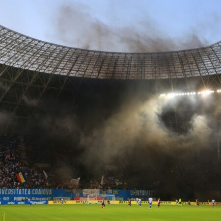 Craiova, sancționată de UEFA după meciul cu Sarajevo » Oltenii riscă să piardă jumătate din Peluza Nord