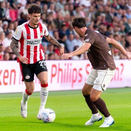 Rezultatul ȘOCANT! Dennis Man titular, PSV învinsă de o nou-promovată