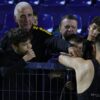 Bărbatul care a plecat cu scandal din Giulești s-a îmbrățișat cu Alex Dobre!