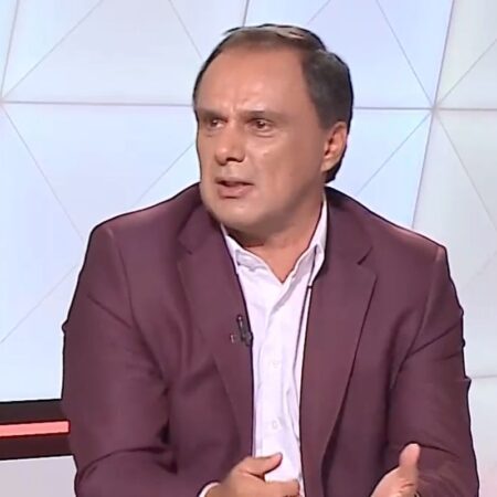 „Nu realizezi! În repriza a doua, doar o echipă a jucat pe teren”