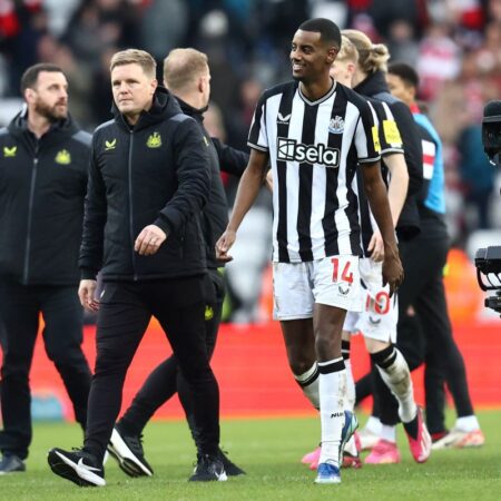 Sancțiunea la care Newcastle îl supune pe Isak! » Managerul Eddie Howe l-a rugat să înceteze greva