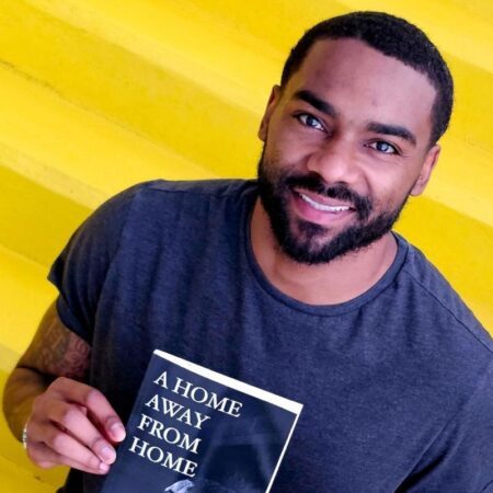Două povești din autobiografia căpitanului echipei U-BT Cluj-Napoca » Peste 100 de fani s-au adunat la BTarena pentru a primi un exemplar și un autograf