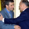 „A fost pe punctul de a-și frânge piciorul. Ploua și a alunecat pe marmură.”