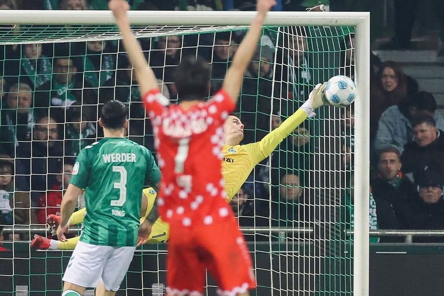 Kevin Trapp va juca din nou la Paris! Eintracht i-a găsit rapid un înlocuitor