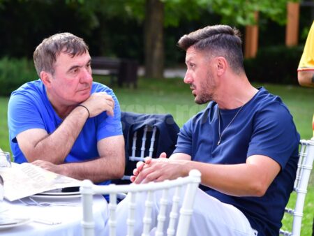 „L-am văzut demult”