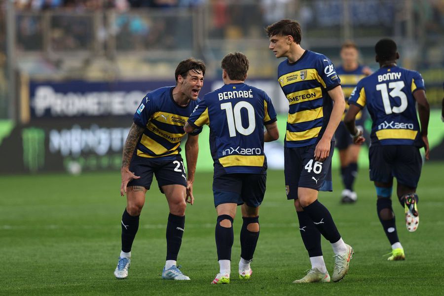 Giovanni Leoni (dreapta), alături de Alessandro Vogliacco, în momentul marcării golului de 2-2 cu Inter Fostul elev al lui Cristi Chivu va fi antrenat de Răzvan Lucescu! » Ginerele lui Mihajlovic, împrumutat la PAOK