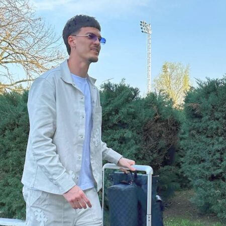 Dennis Man nu a jucat în amicalul Parmei din Germania » Încă un indiciu privind transferul său la PSV Eindhoven