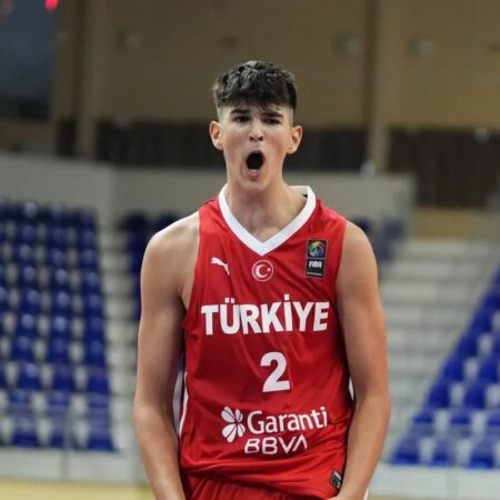 Un baschetbalist român a condus naționala Turciei la Campionatul European U16 » Echipa Semilunei a terminat pe locul 7
