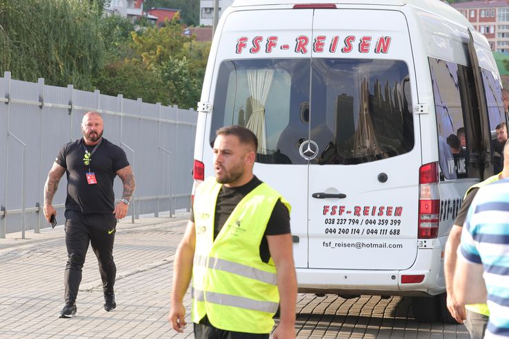 George Curelea a însoțit echipa FCSB în Kosovo